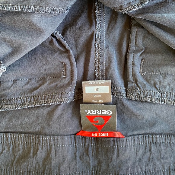 Men's Black Flat Front Cargo Athletic Shorts - Picture 6 of 6